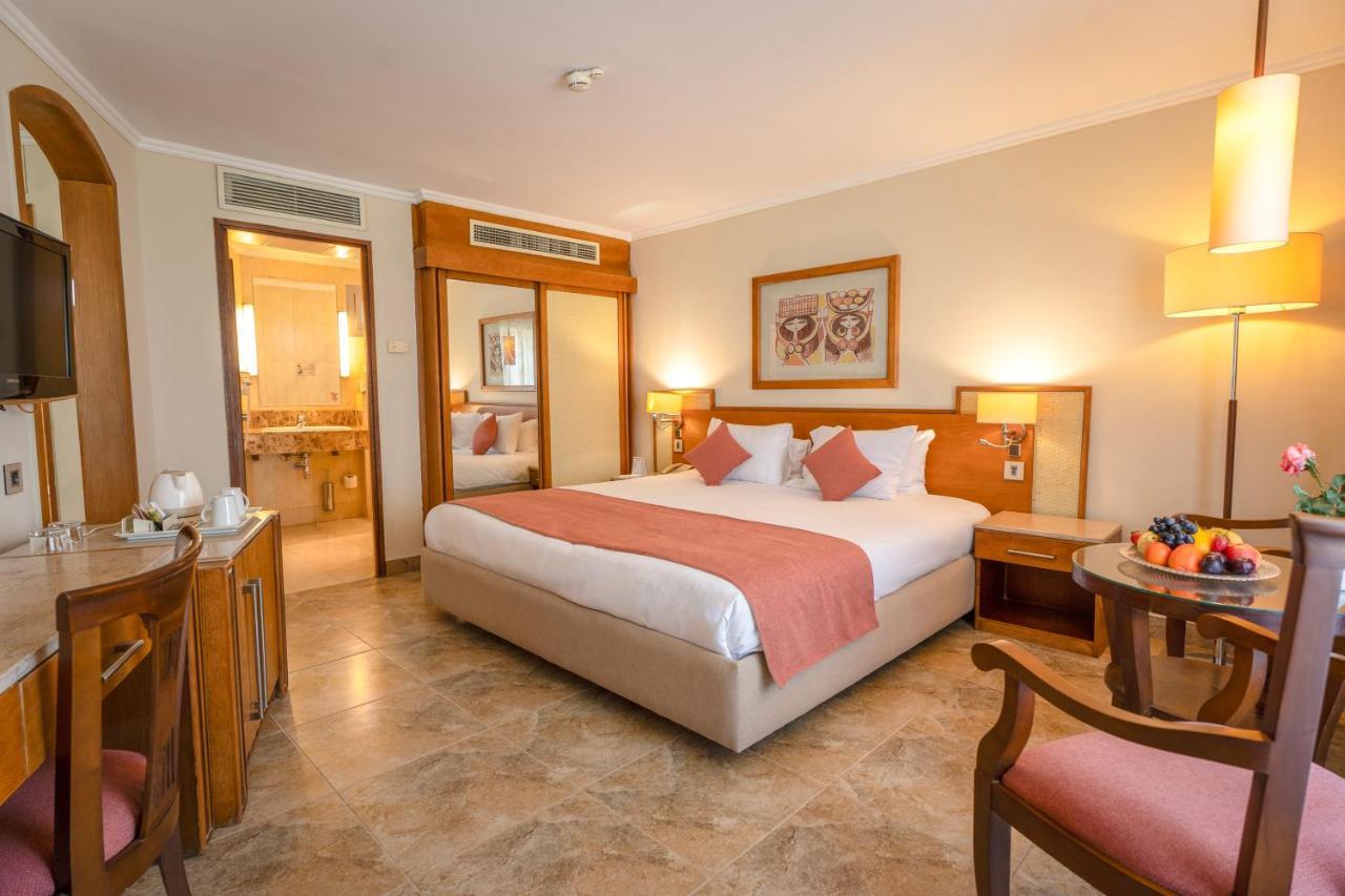 Jolie Ville Hotel & Spa Kings Island Luxor Bagian luar foto A room at the Dead Sea Spa Magdiel