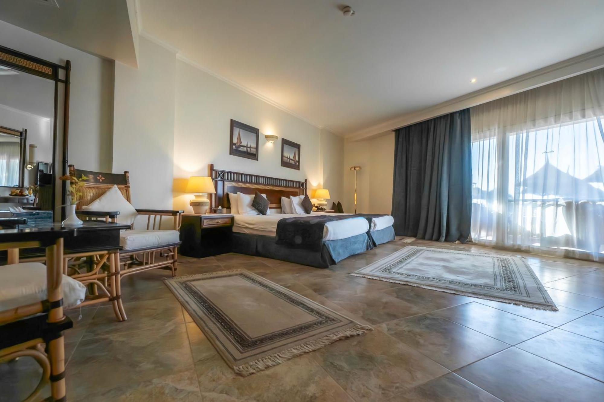 Jolie Ville Hotel & Spa Kings Island Luxor Bagian luar foto A room at the hotel