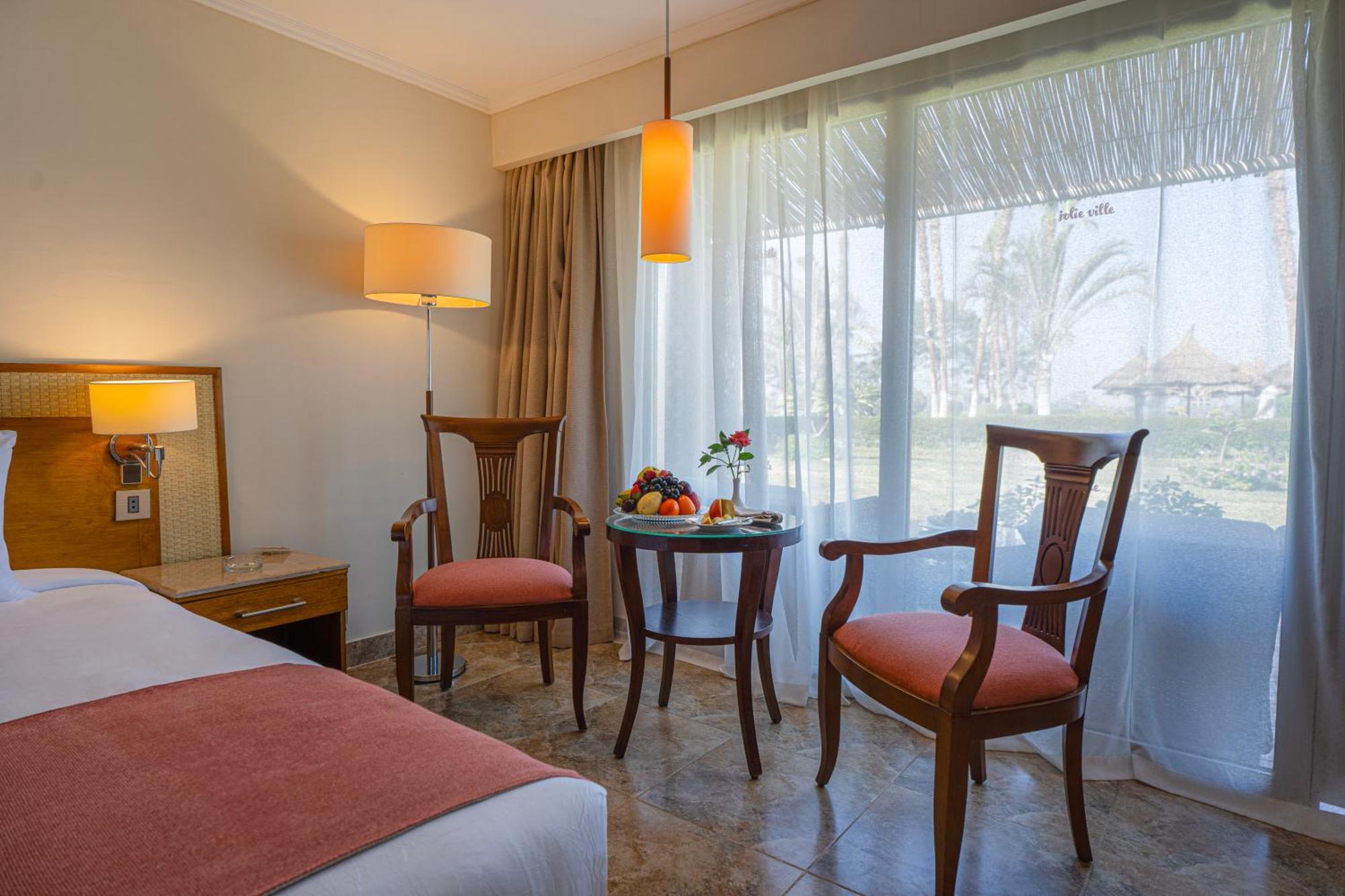 Jolie Ville Hotel & Spa Kings Island Luxor Bagian luar foto A room at the hotel