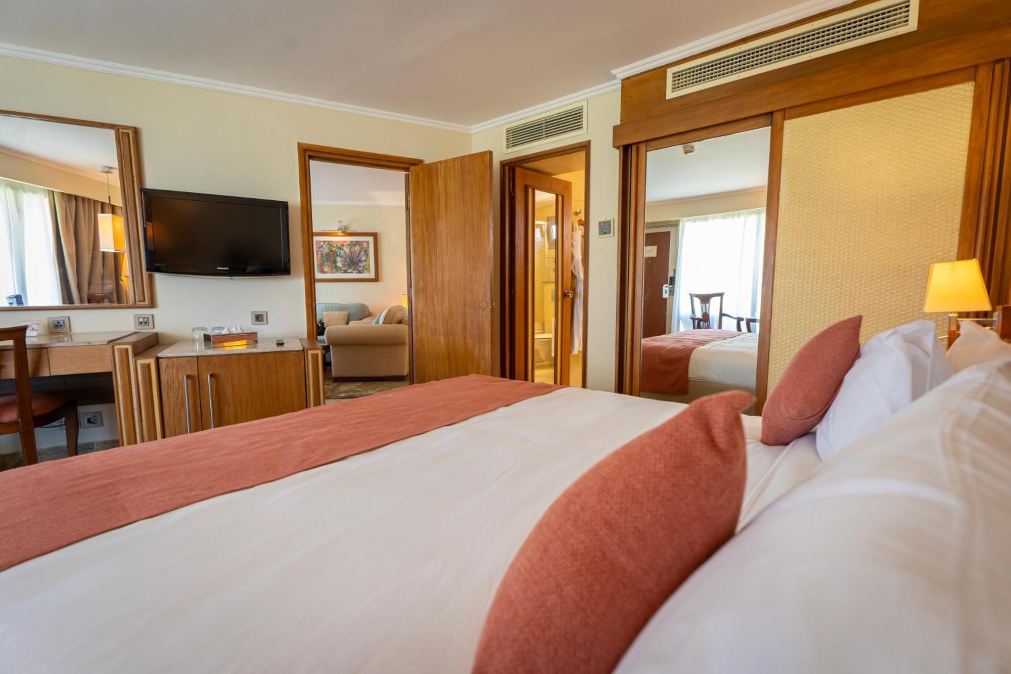 Jolie Ville Hotel & Spa Kings Island Luxor Bagian luar foto Suite