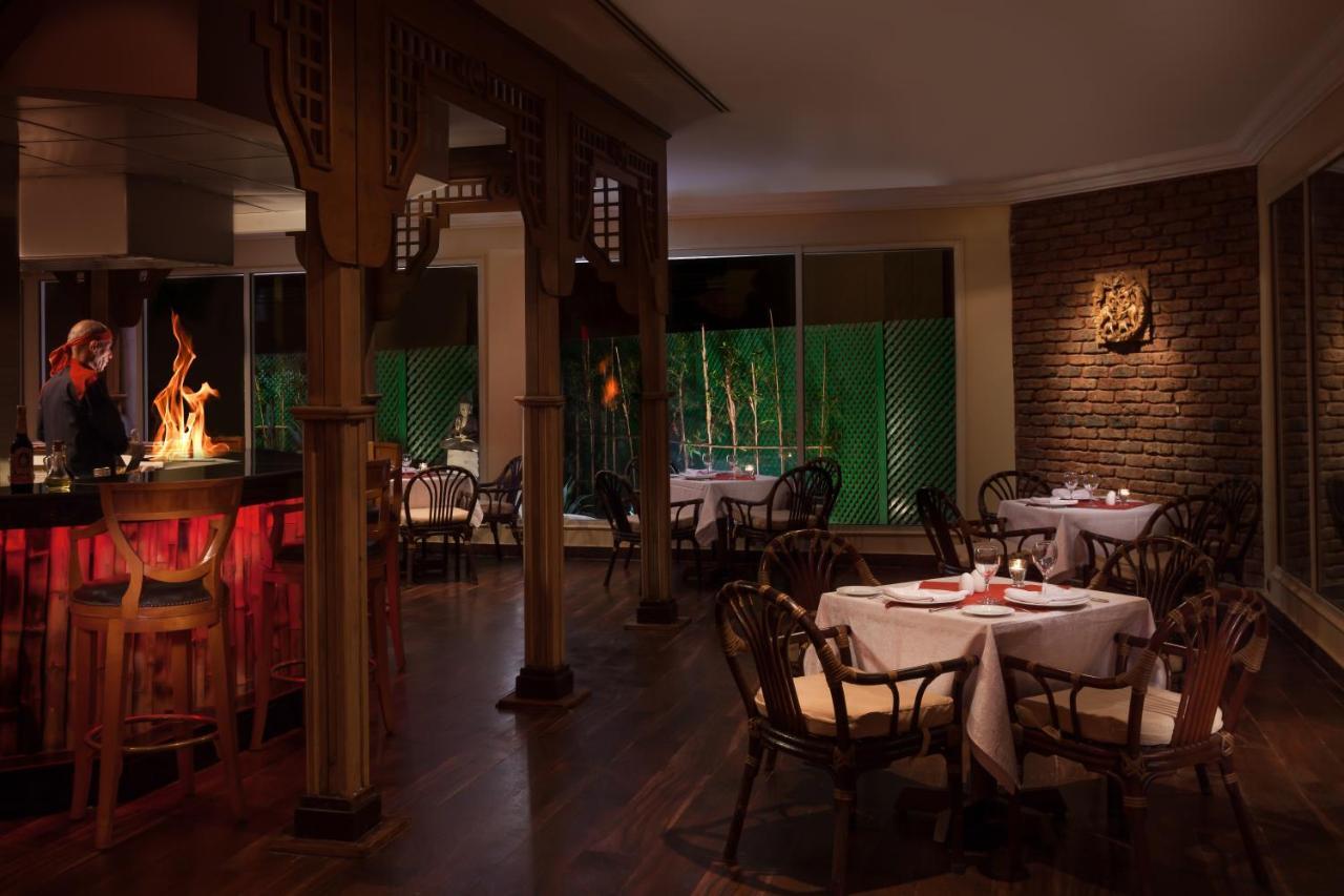 Jolie Ville Hotel & Spa Kings Island Luxor Bagian luar foto The interior of the restaurant